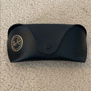 MUST GO Large Black Ray Ban Case
